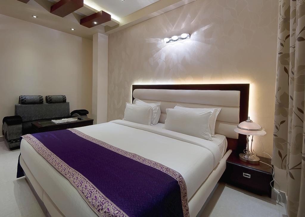 Hotel Central Residency Benares Buitenkant foto