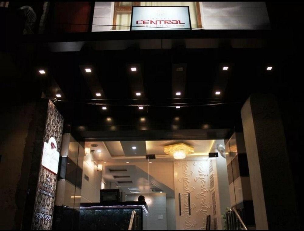 Hotel Central Residency Benares Buitenkant foto